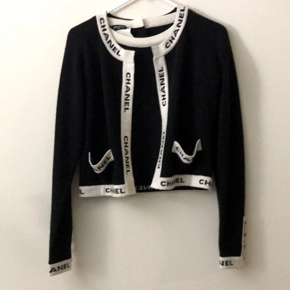 vintage chanel 1999 sweater クリーニング済 ax Chanel Womens Sweater Red & Gray Cashmere Scotland size S | eBay